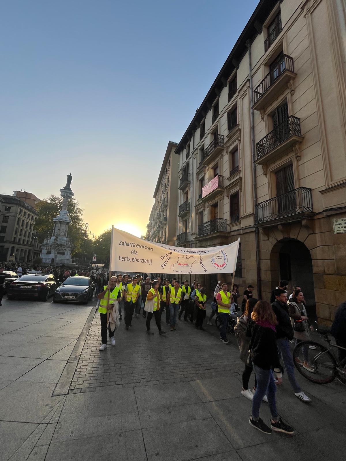 Ahora docentes. Gure txanda da.